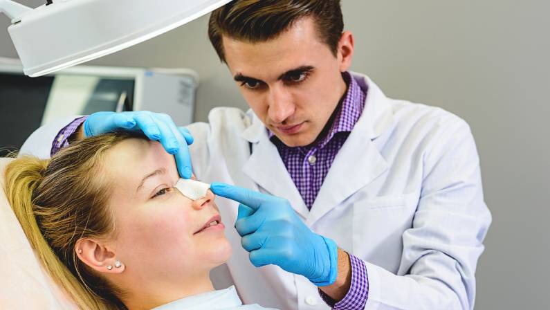 Rhinoplasty Surgeon