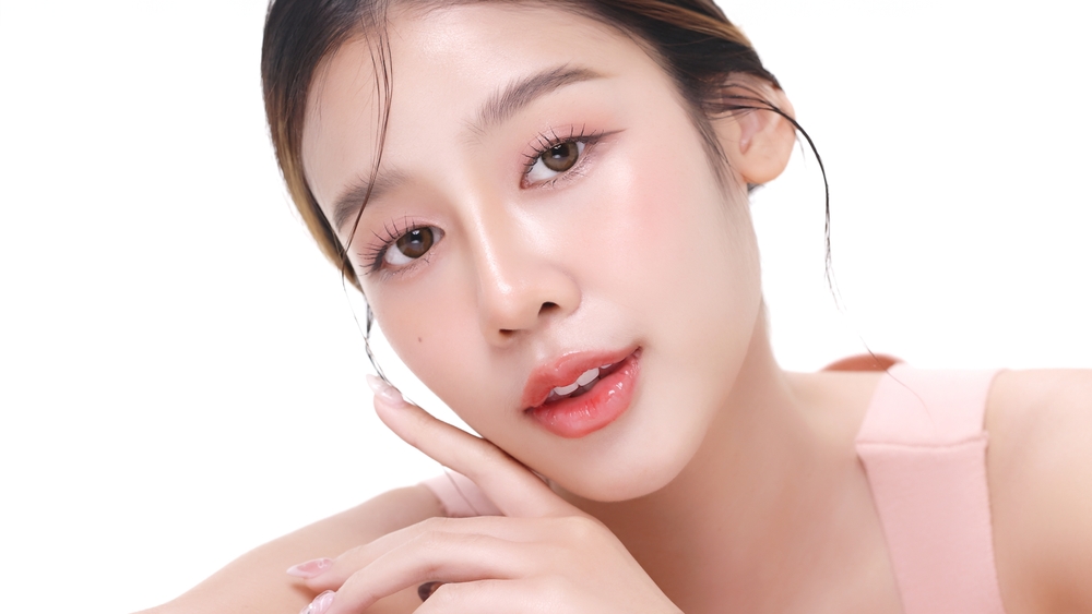 Close-up portrait of young Asian beautiful woman with K-beauty make up style and healthy and perfect skin.